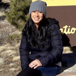 Meet your Posher, Crystal